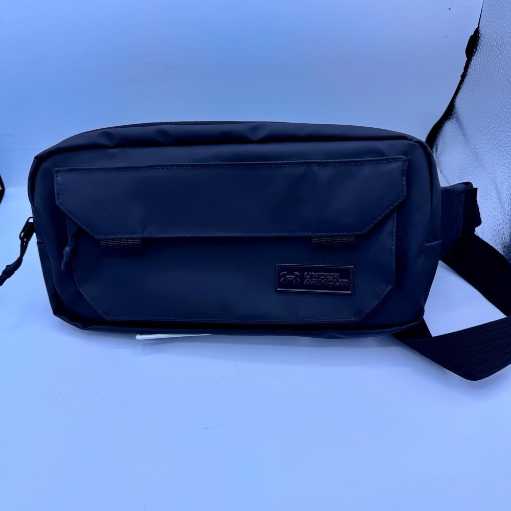 Under Armour Black Waist Bag Crossbody Fanny Pack Adjustable Strap Pockets - Picture 1 of 6
